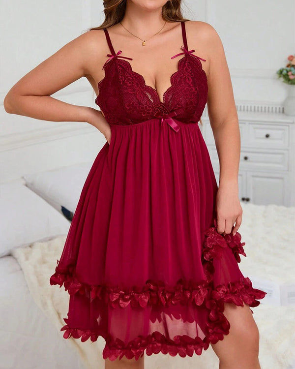 Alluring Plus Size 3D Floral Lace Sheer Camisole Nightdress