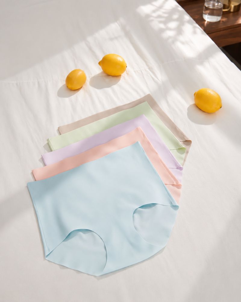 5-Pack Seamless No-Show High-Waisted Panties for a Smooth, Invisible Fit