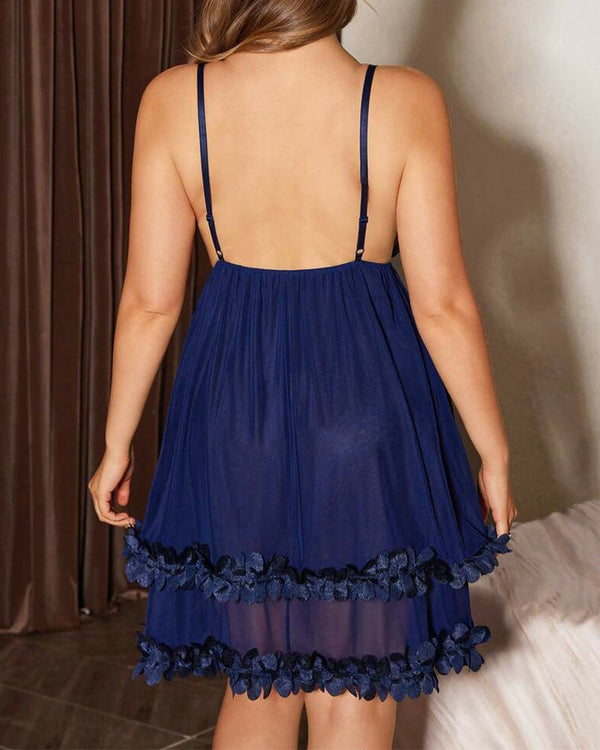 Alluring Plus Size 3D Floral Lace Sheer Camisole Nightdress
