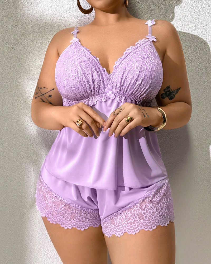 Luxurious Plus-Size Lace Satin Cami Pajama Set – Alluring 2-Piece Sleepwear for Women
