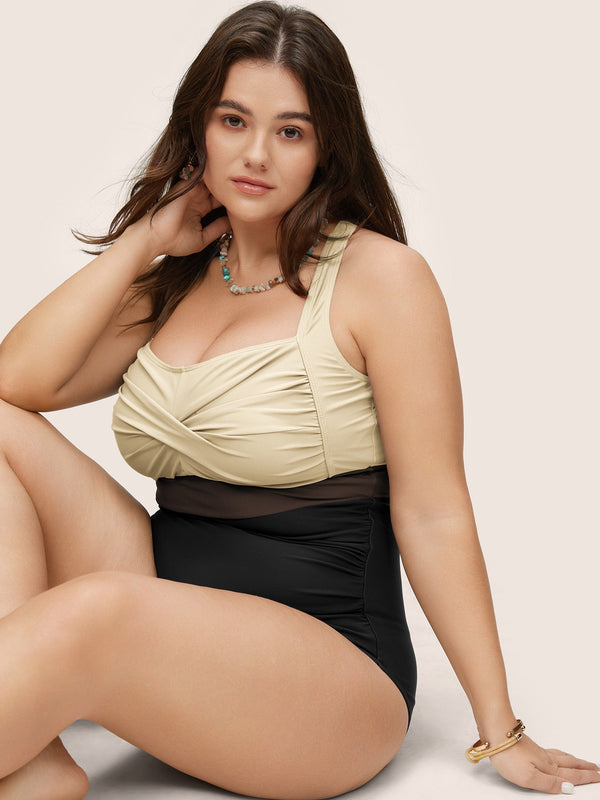 Figure-Flattering Contrast Twist-Front One-Piece Swimsuit with Tummy Control