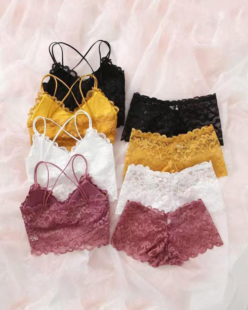 Romantic Lace Bralette & Panty Set – Alluring, Delicate Lingerie Bundle Secondary image
