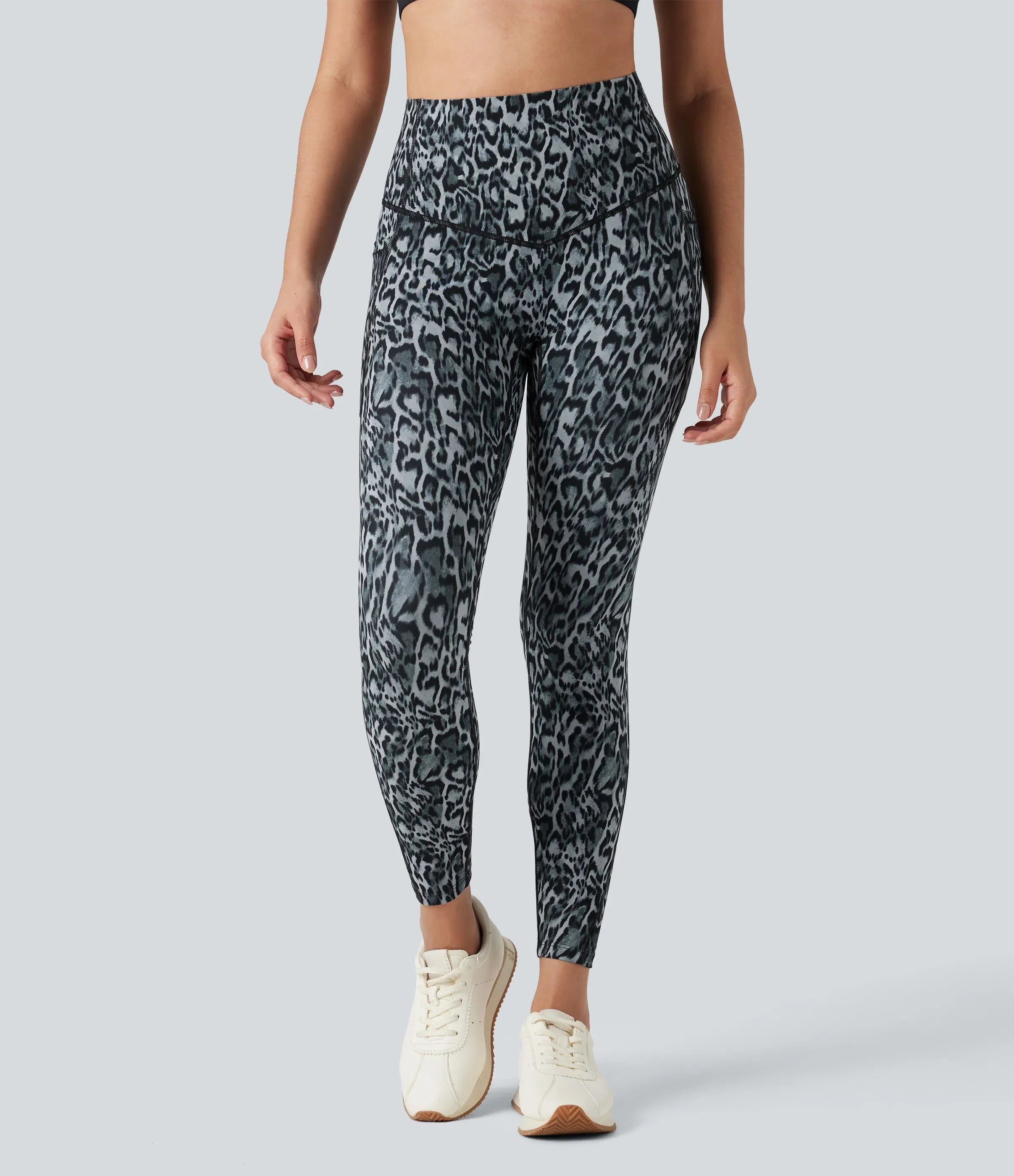 Leopard-Print High-Waisted Tummy-Control Workout Leggings with Convenient Side Pockets