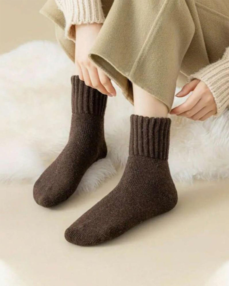 Ultra-Soft Fleece-Lined Ribbed Crew Socks for All-Day Comfort