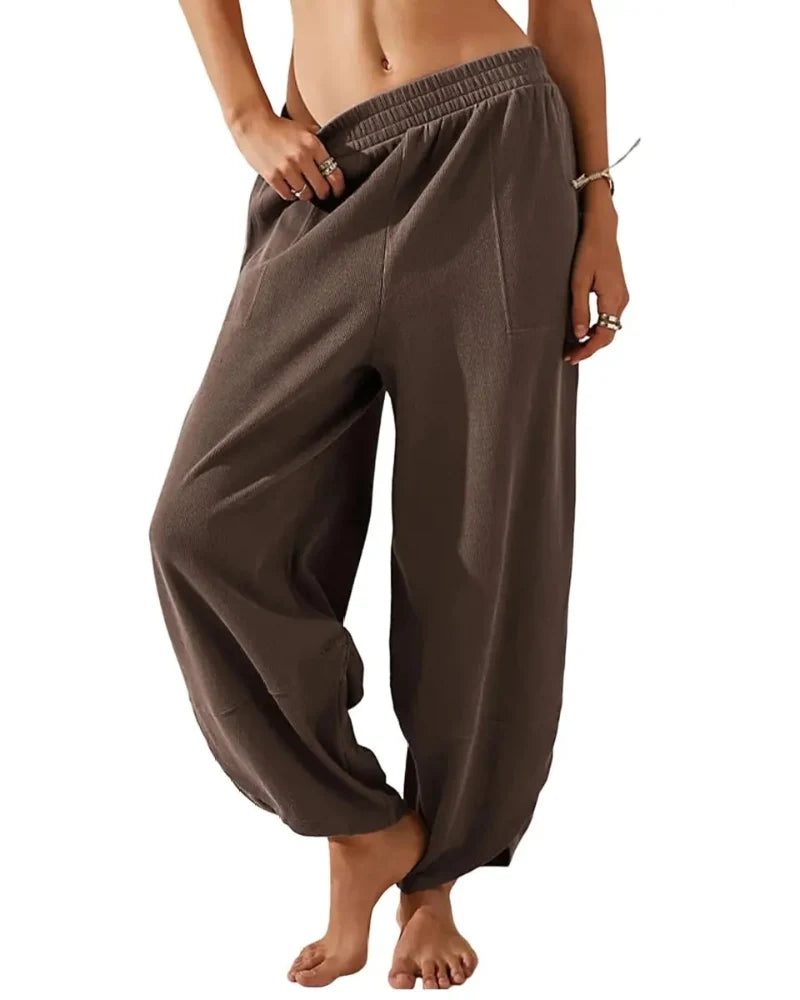 Women’s Relaxed-Fit Wide-Leg Pants with Elastic Waist and Pockets