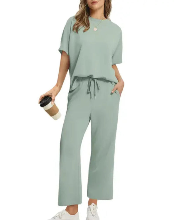 Women's 2-Piece Set: Relaxed Oversized Tee & Wide-Leg Pants for Effortless Summer Casual