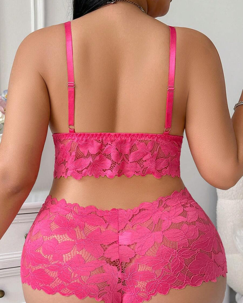 Plus Size Lace Lingerie Set - 2-Piece Sexy Sleepwear for Curves