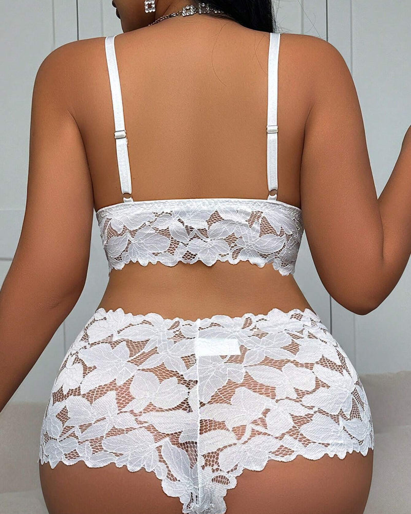 Plus Size Lace Lingerie Set - 2-Piece Sexy Sleepwear for Curves