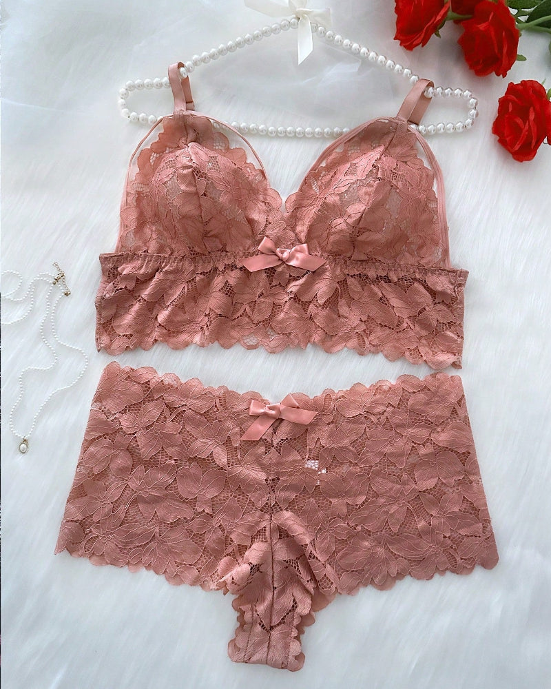Plus Size Lace Lingerie Set - 2-Piece Sexy Sleepwear for Curves