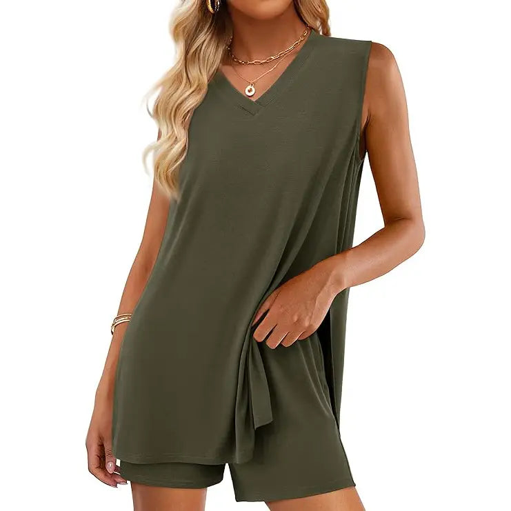 Women's Sleeveless 2-Piece Summer Lounge Set with Split-Hem Shorts – Effortless Comfort