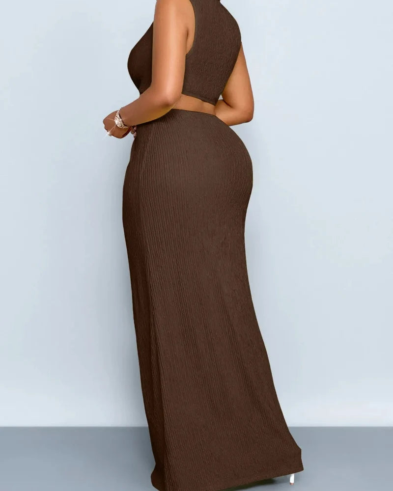 Plus Size Deep-V Neck Sleeveless Knot-Front Bodycon Dress with Slit – Summer Essential