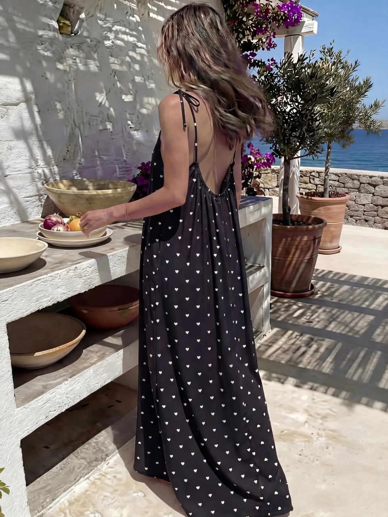 Chic Women’s Elegant Solid-Color Backless Slip Dress