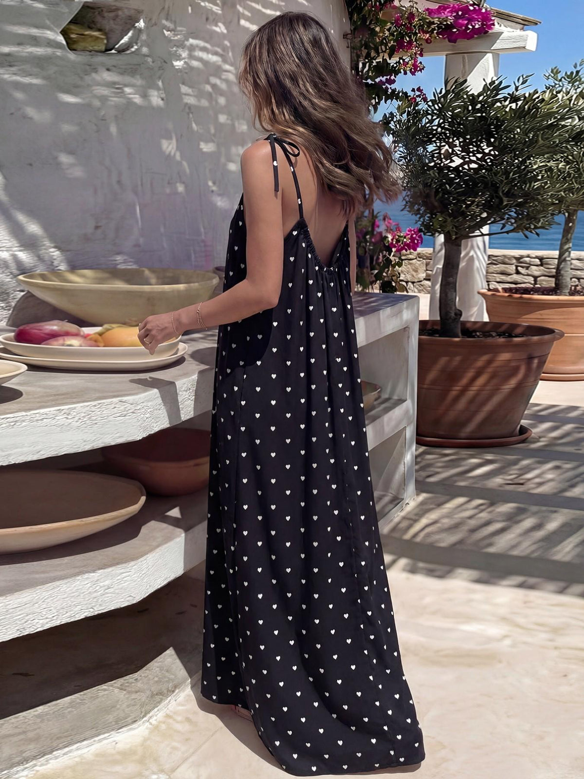 Chic Women’s Elegant Solid-Color Backless Slip Dress