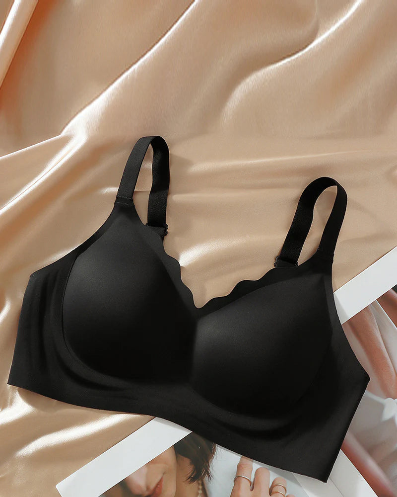 All-Day Comfort Seamless Smoothing Push-Up Bra for a Flawless Silhouette