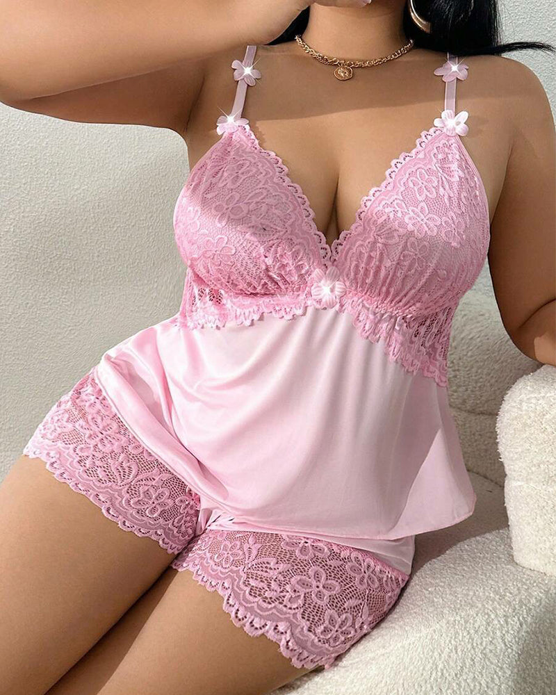 Luxurious Plus-Size Lace Satin Cami Pajama Set – Alluring 2-Piece Sleepwear for Women