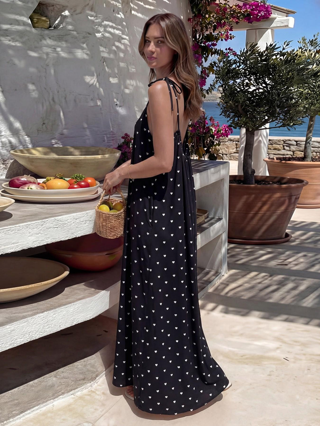 Chic Women’s Elegant Solid-Color Backless Slip Dress