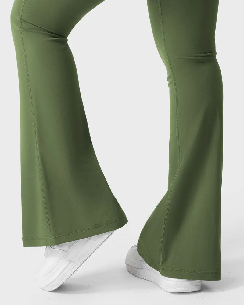 Butt-Lifting Flared Leggings with Pockets